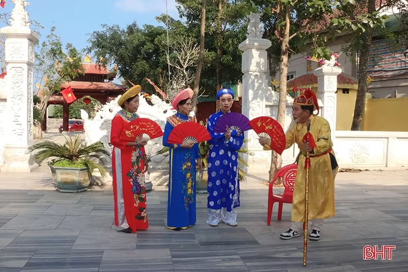 Xuân Liên với Trò Kiều