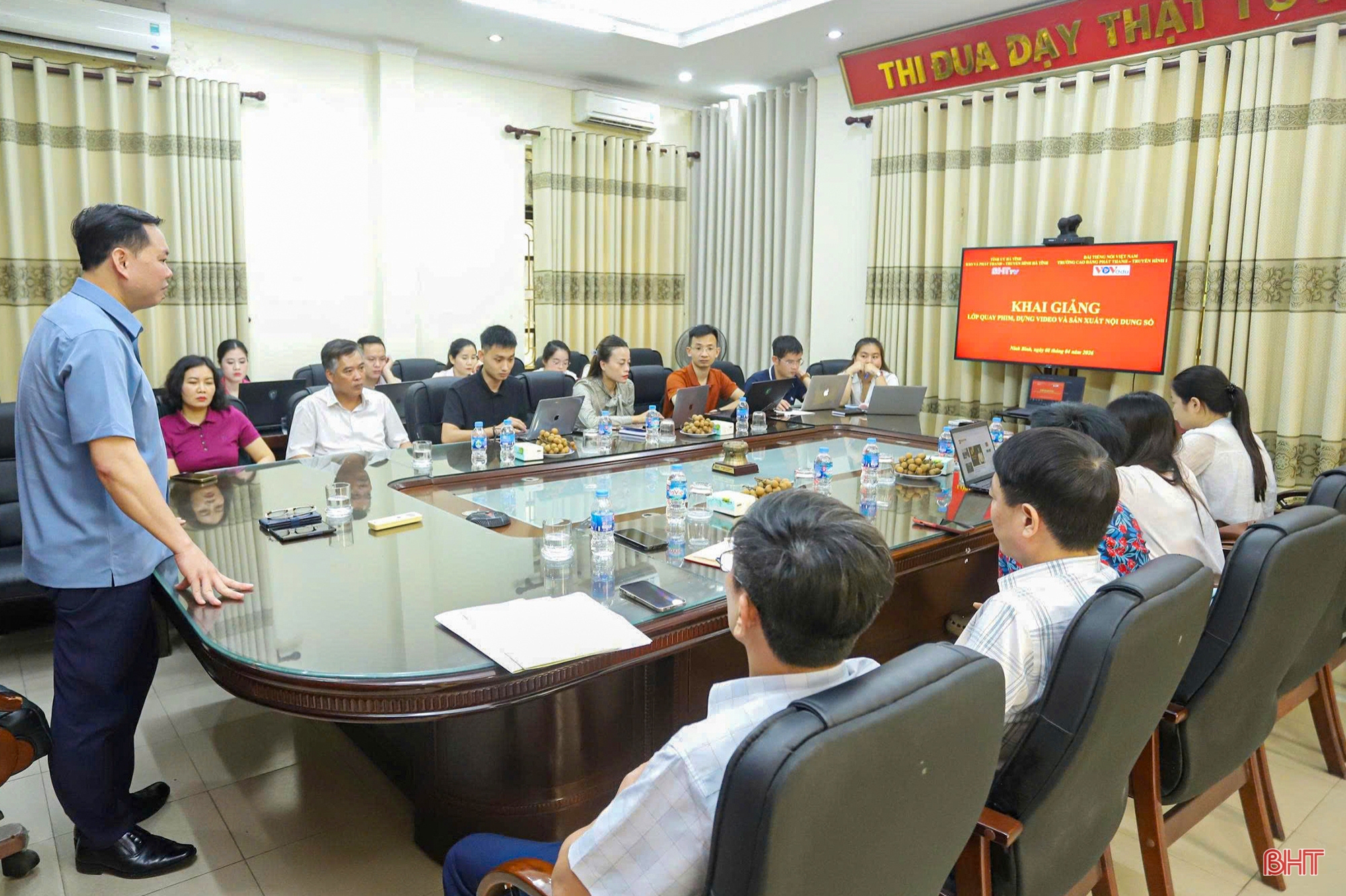Phóng viên, kỹ thuật viên tham gia khóa học